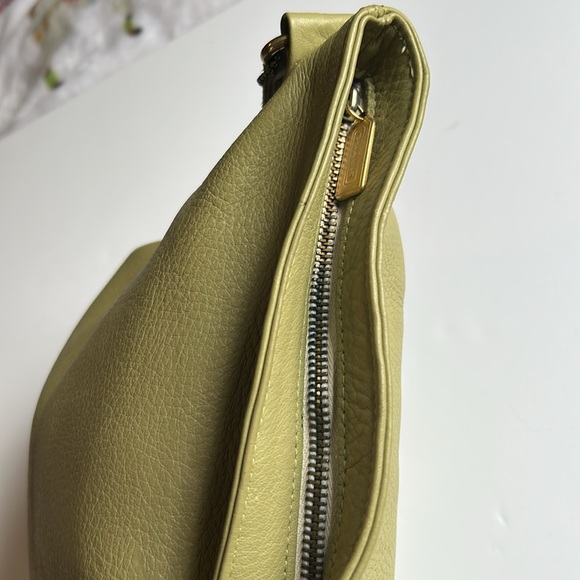 Vintage Coach C2D-4907 Rare Lime Green Leather Shoulder crossbody bag